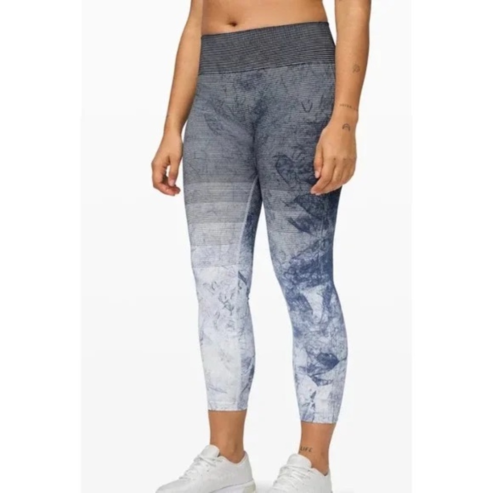 Lululemon Rare Find Tights Marbled Blue size 6 25.5" Inseam - Picture 5 of 6